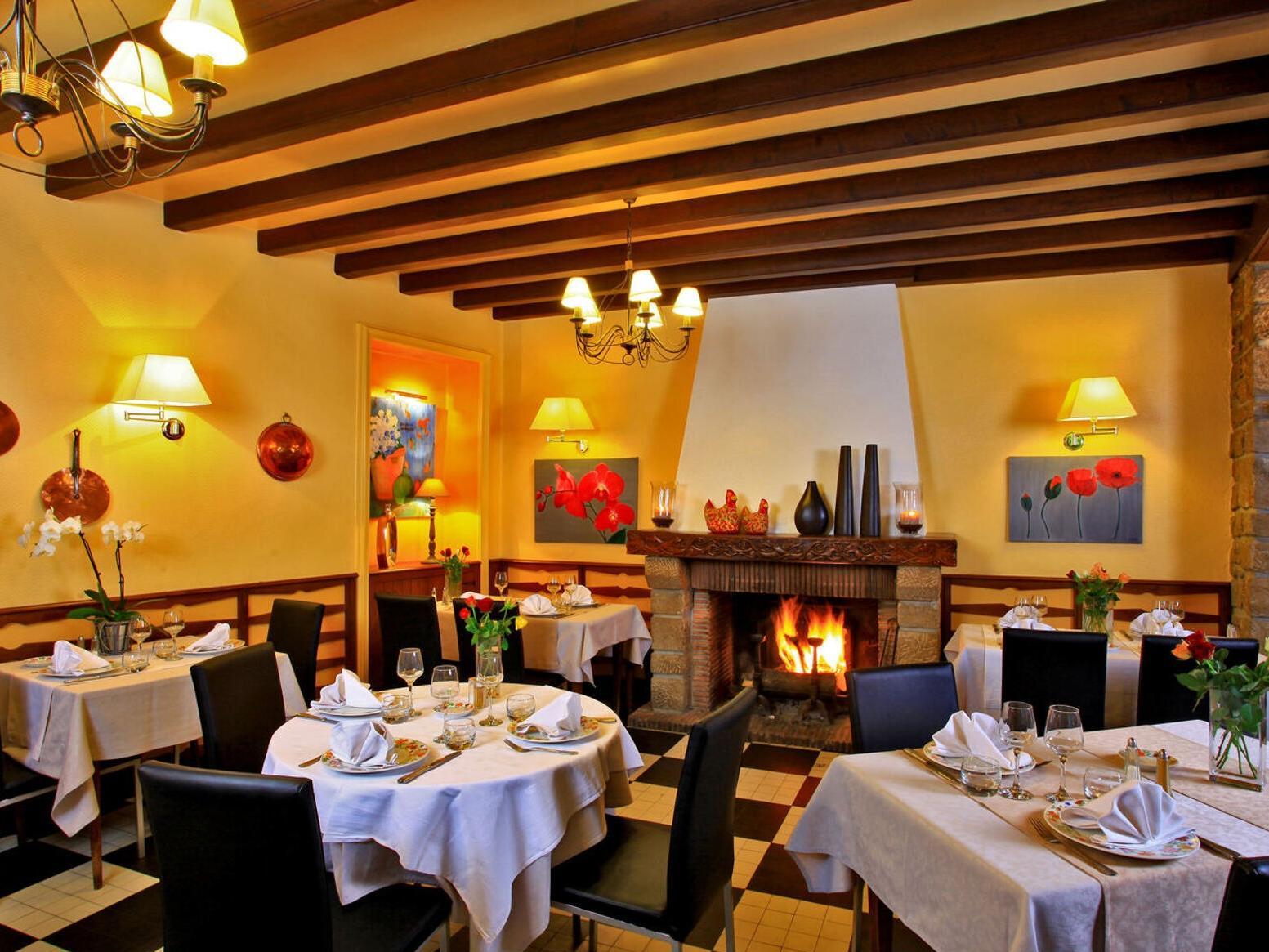 Logis Grand Hotel Pelisson Nontron Exterior photo